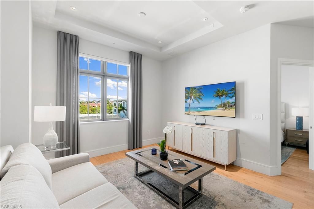 101 8th Street South, Unit 307, Naples, FL 34102 Photo