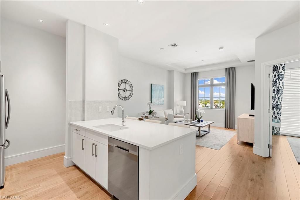 101 8th Street South, Unit 307, Naples, FL 34102 Photo