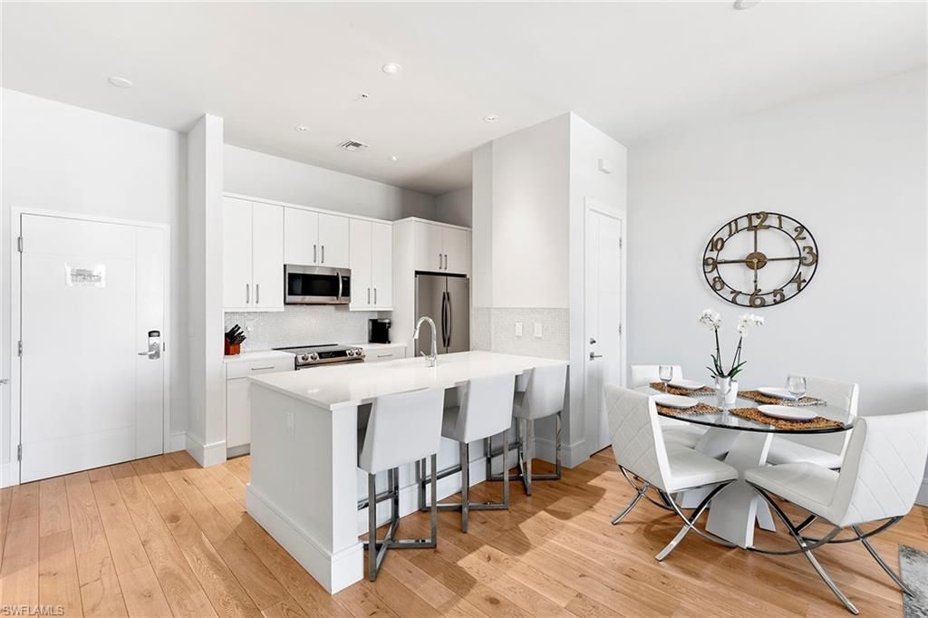 101 8th Street South, Unit 307, Naples, FL 34102 Photo