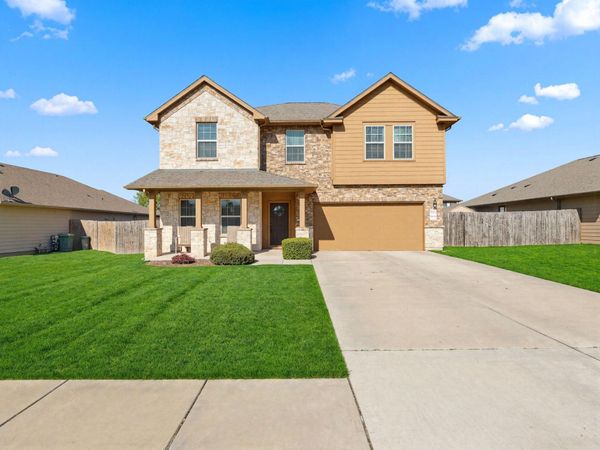 209 Anderson ST, Hutto, TX 78634