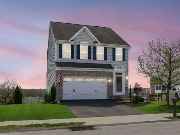 304 Sunrise Dr, Carnegie, PA 15106