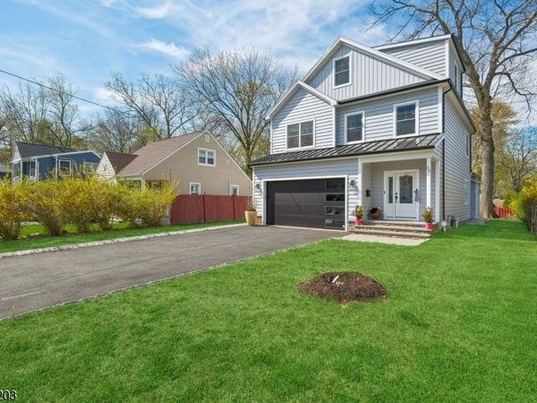 35 Lee Rd, Livingston, NJ 07039