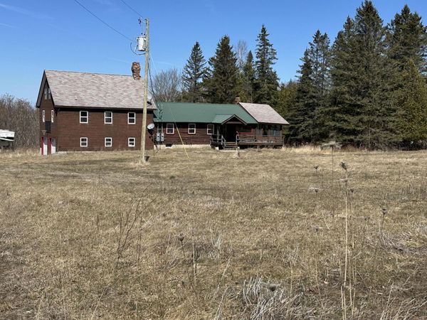 118 North Road , Dixmont, ME 04932