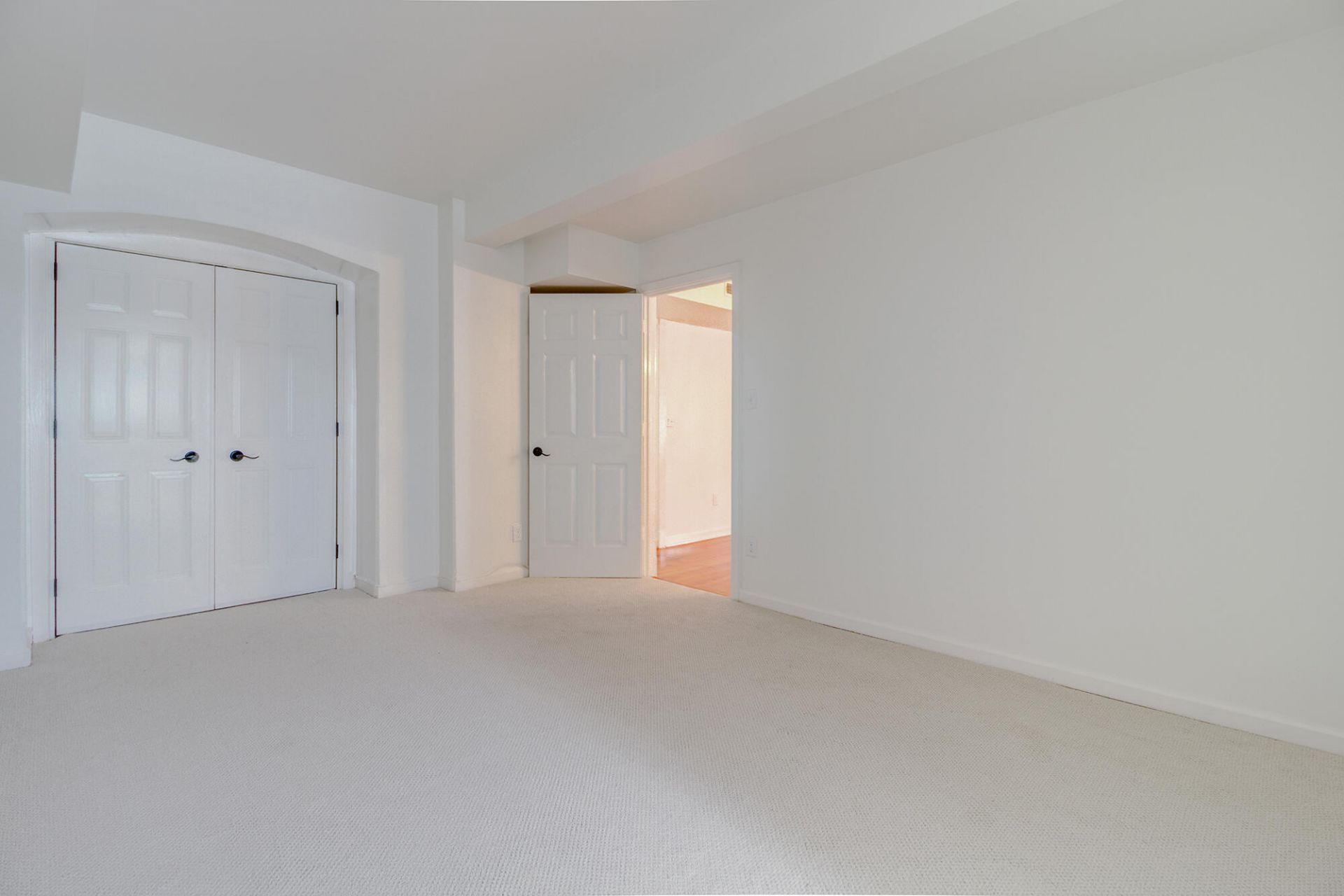 55 Ashley Avenue Photo 12