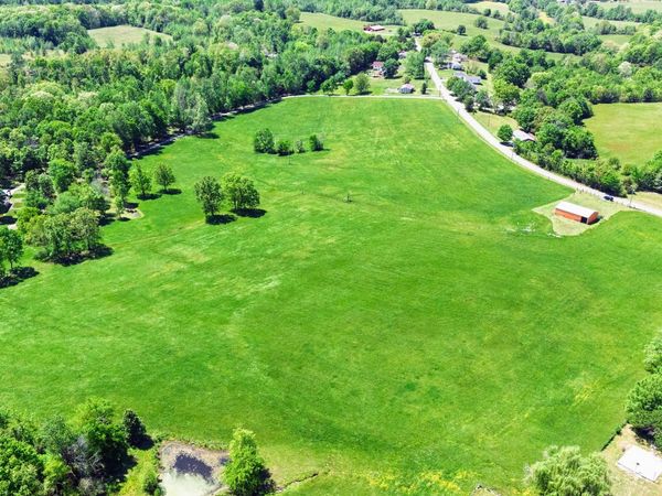 848 Moore Hollow Rd, Tennessee Ridge, TN 37178