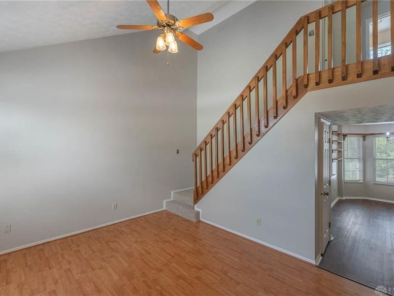 482 Meadowview Court, Vandalia, OH 45377 Photo 6