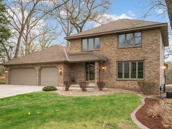 1592 Norwood Circle, Eagan, MN 55122