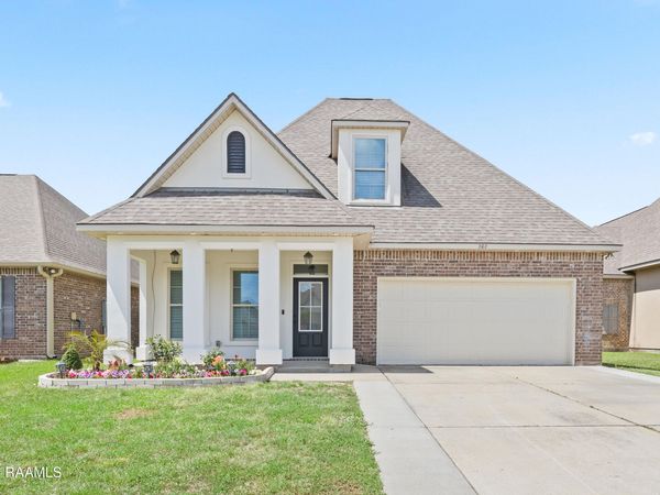 202 Caillou Grove Road , Youngsville, LA 70592