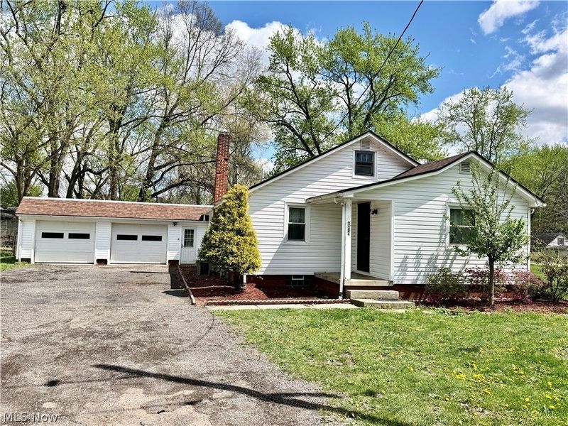 324 Bechtel Road, Leavittsburg, OH 44430 Photo 1