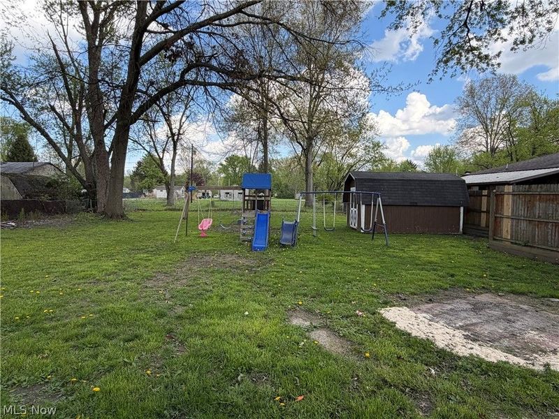 324 Bechtel Road, Leavittsburg, OH 44430 Photo 13