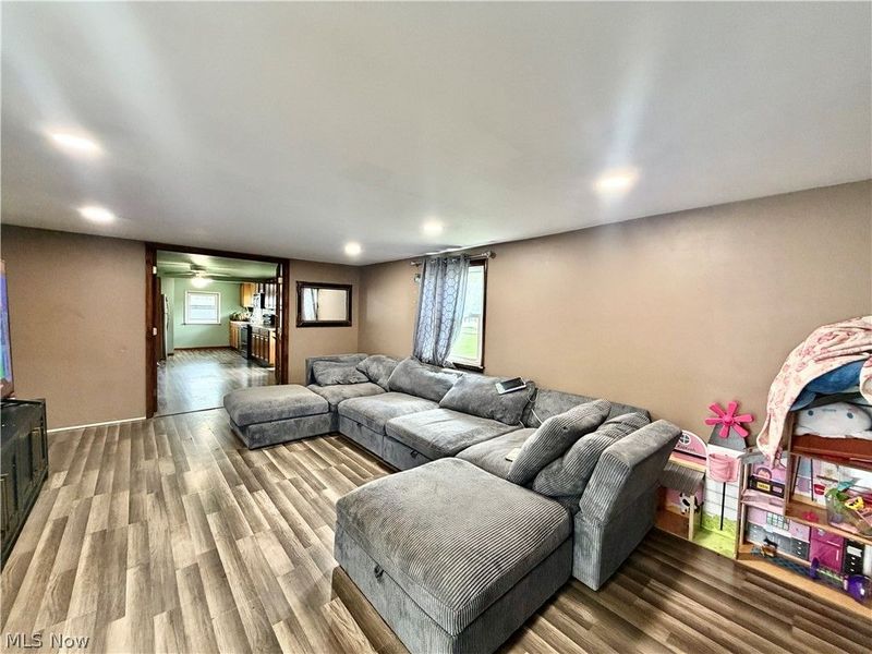 324 Bechtel Road, Leavittsburg, OH 44430 Photo 2