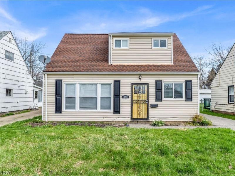 17401 Wayne Drive, Cleveland, OH 44128 Photo 1