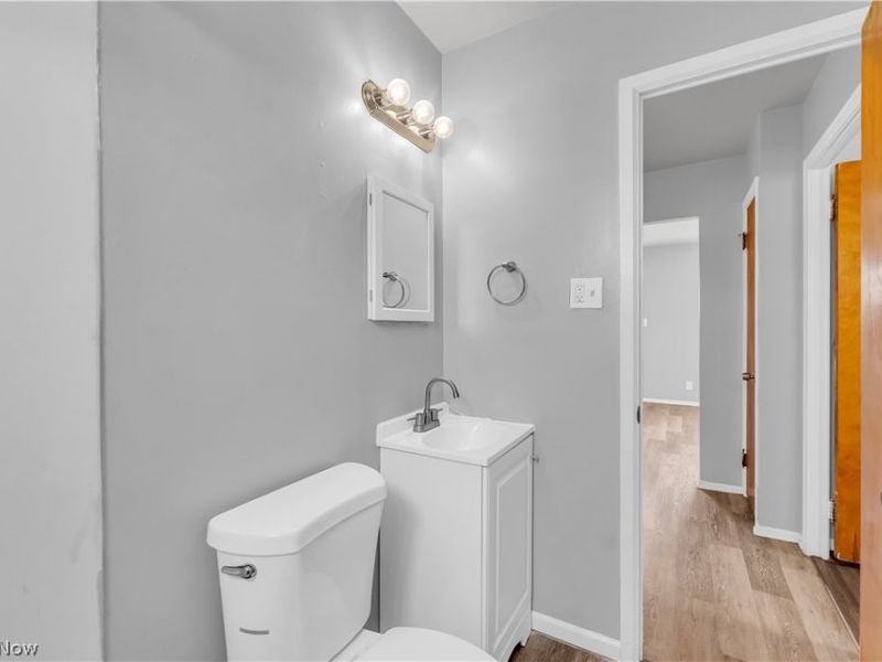 17401 Wayne Drive, Cleveland, OH 44128 Photo 18