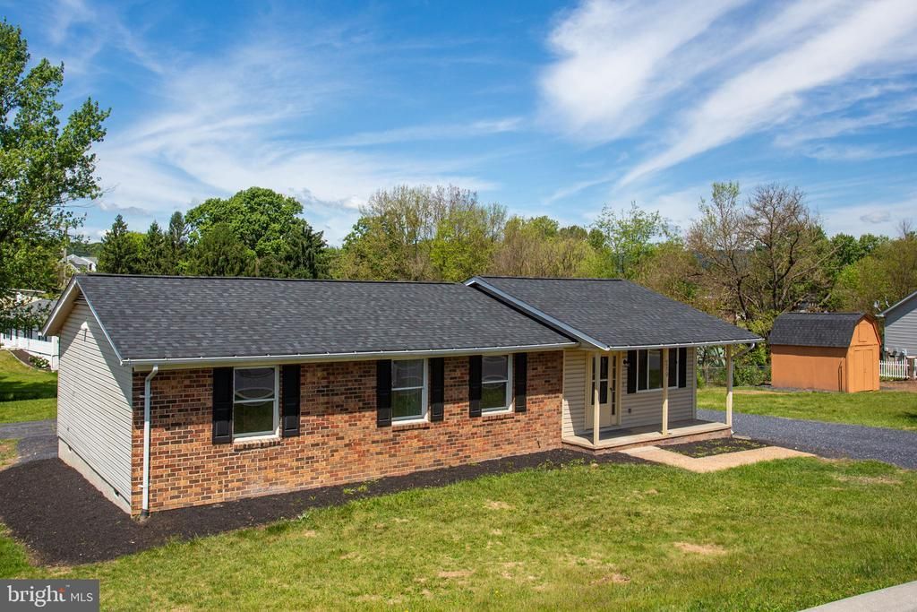 289 Morningside Drive, Broadway, VA 22815 Main Photo