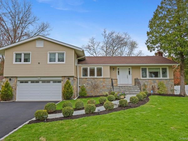 24 Aspen Road, New Rochelle, NY 10804