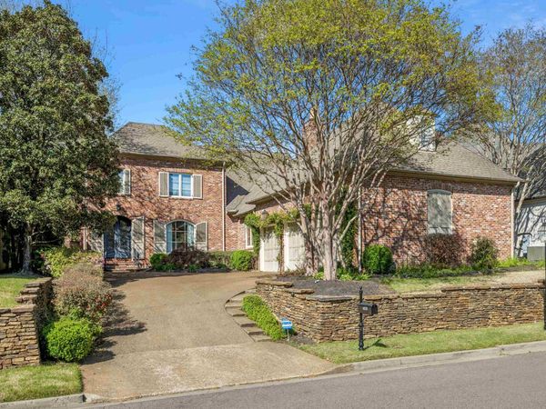 6828 OLD BRIDGE LN, Germantown, TN 38138