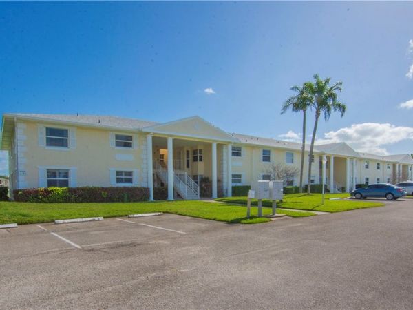 356 Grove Isle Circle, Unit 356, Vero Beach, FL 32962