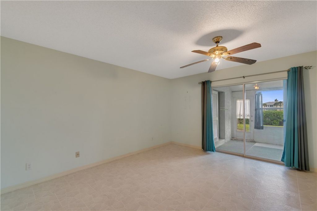 356 Grove Isle Circle, Unit 356, Vero Beach, FL 32962 Photo