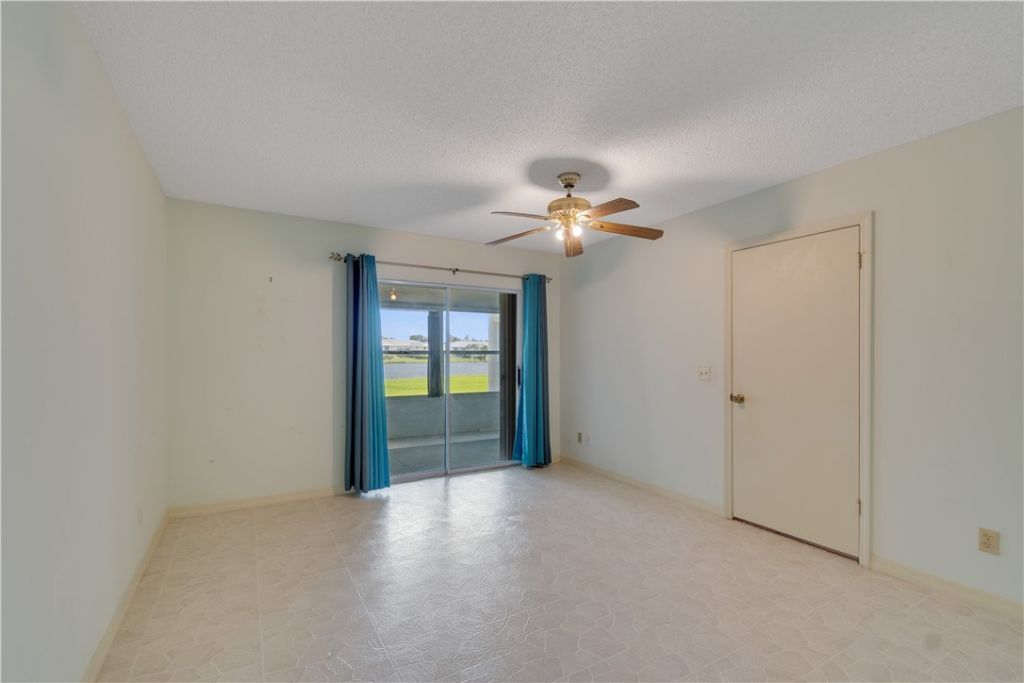 356 Grove Isle Circle, Unit 356, Vero Beach, FL 32962 Photo