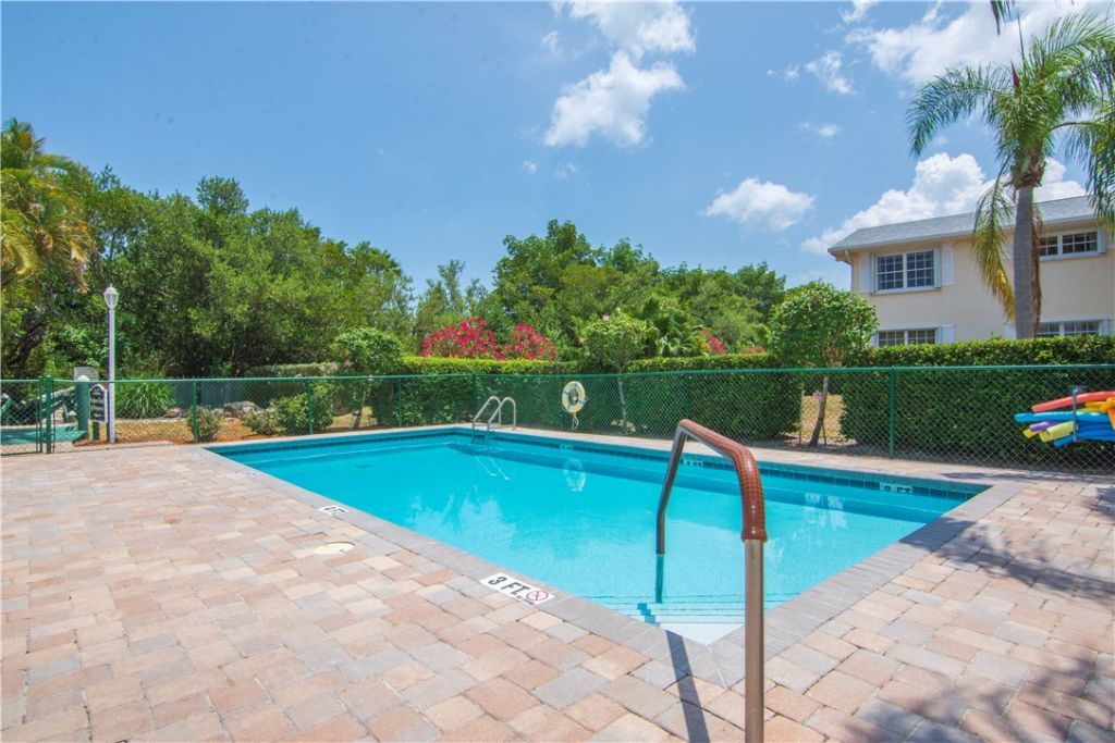 356 Grove Isle Circle, Unit 356, Vero Beach, FL 32962 Photo