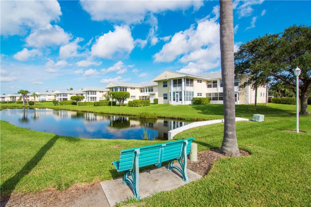 356 Grove Isle Circle, Unit 356, Vero Beach, FL 32962 Photo
