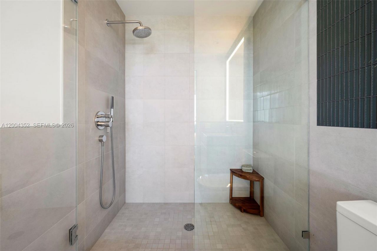 500 Alton Rd, Unit 1707, Miami Beach, FL 33139 Photo