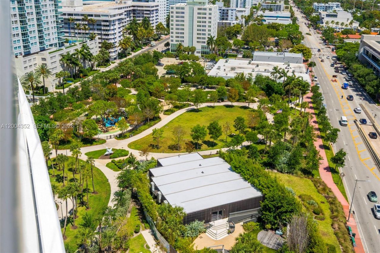 500 Alton Rd, Unit 1707, Miami Beach, FL 33139 Photo