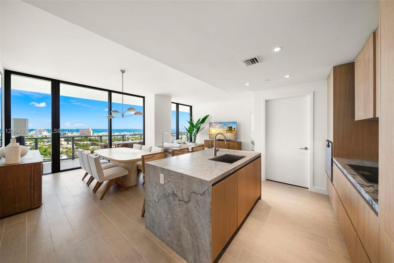 500 Alton Rd, Unit 1707, Miami Beach, FL 33139 Photo