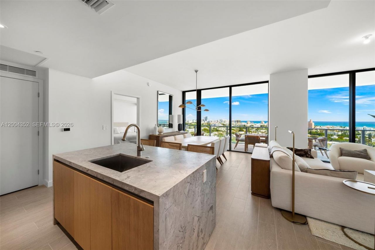 500 Alton Rd, Unit 1707, Miami Beach, FL 33139 Photo