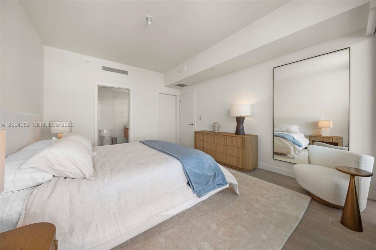 500 Alton Rd, Unit 1707, Miami Beach, FL 33139 Photo