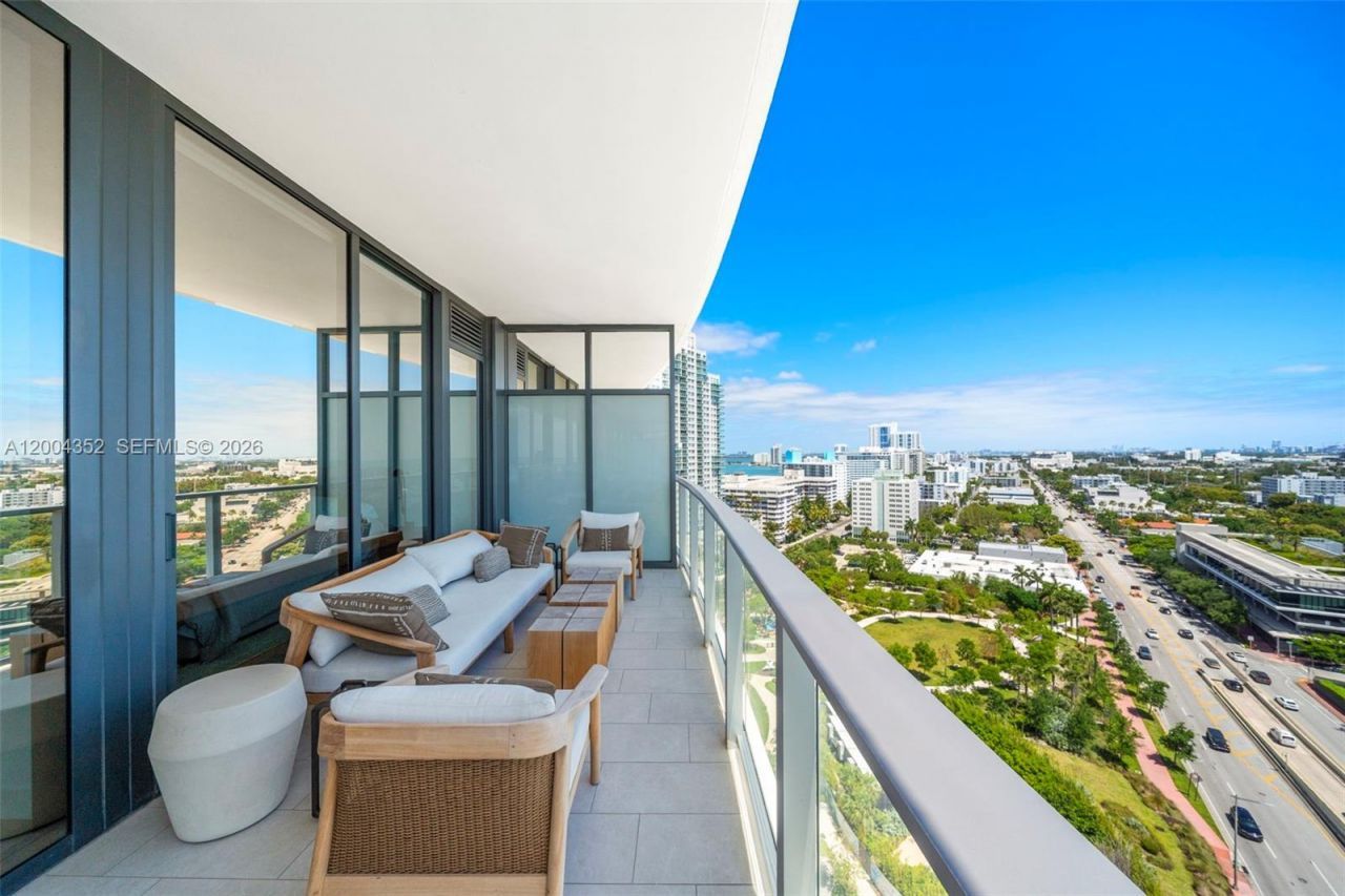 500 Alton Rd, Unit 1707, Miami Beach, FL 33139 Photo