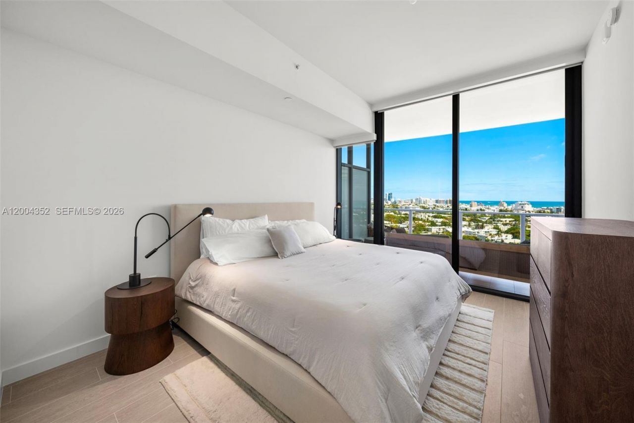 500 Alton Rd, Unit 1707, Miami Beach, FL 33139 Photo