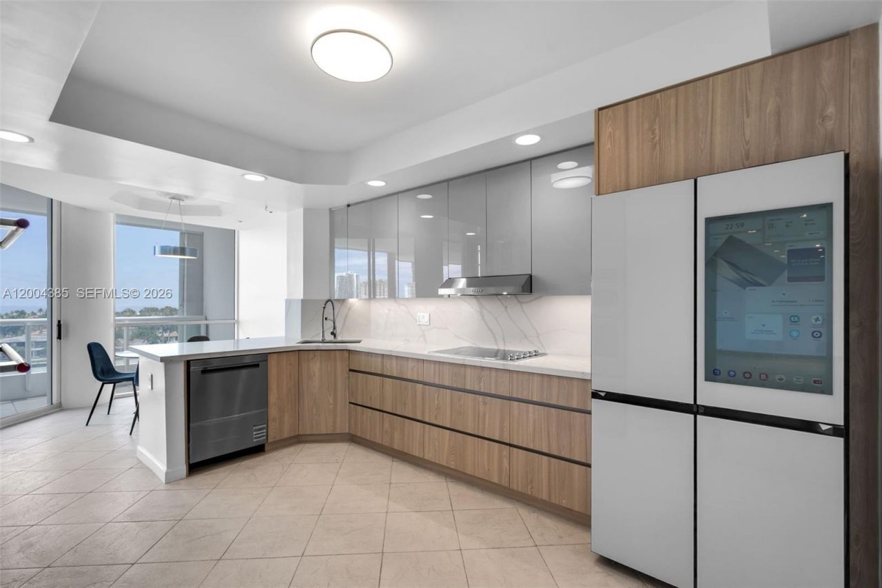 21150 E Point Pl , Unit 904, Aventura, FL 33180 Photo