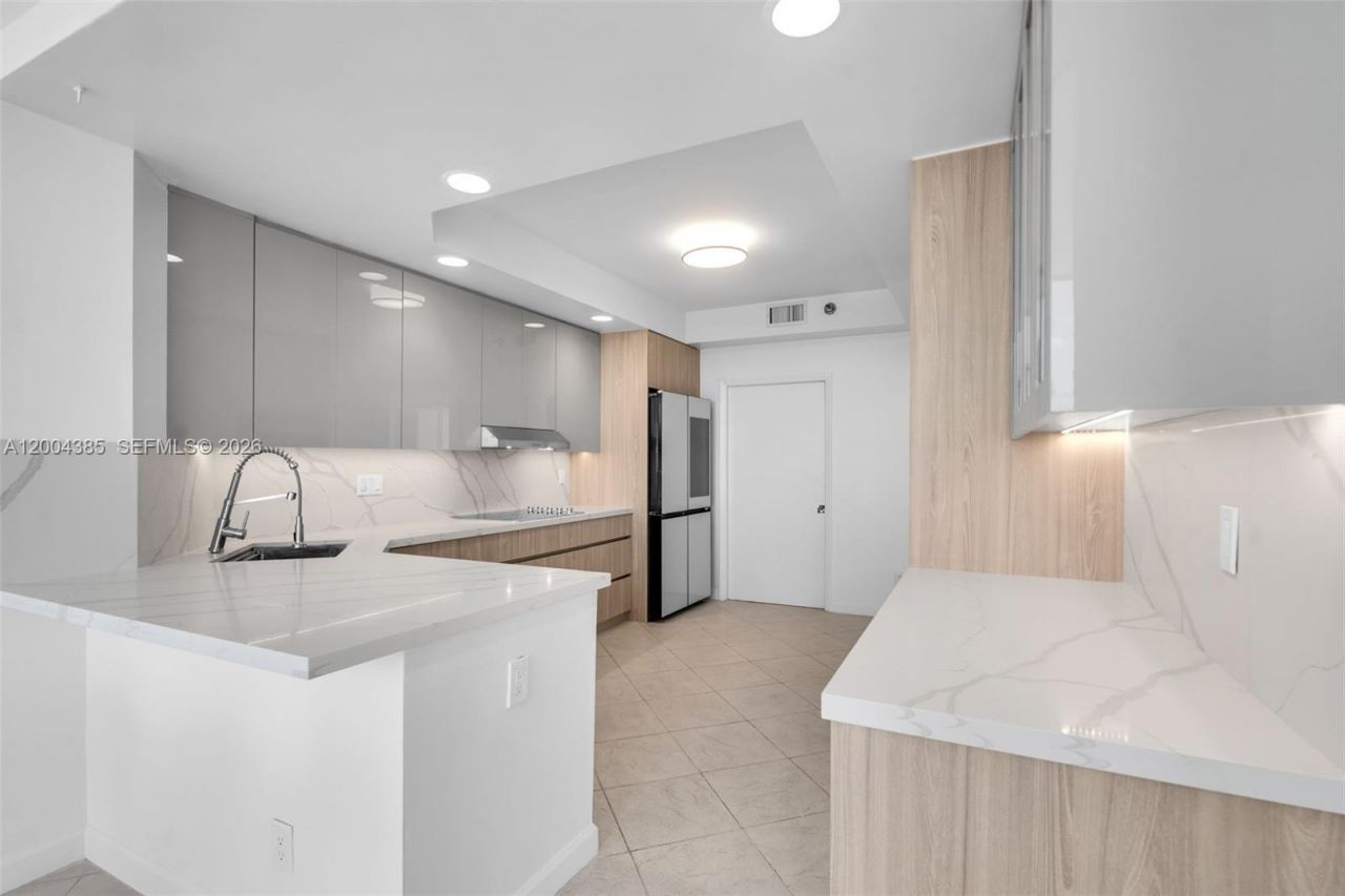 21150 E Point Pl , Unit 904, Aventura, FL 33180 Photo