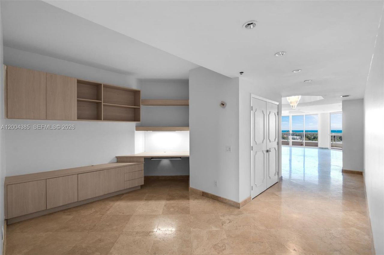 21150 E Point Pl , Unit 904, Aventura, FL 33180 Photo