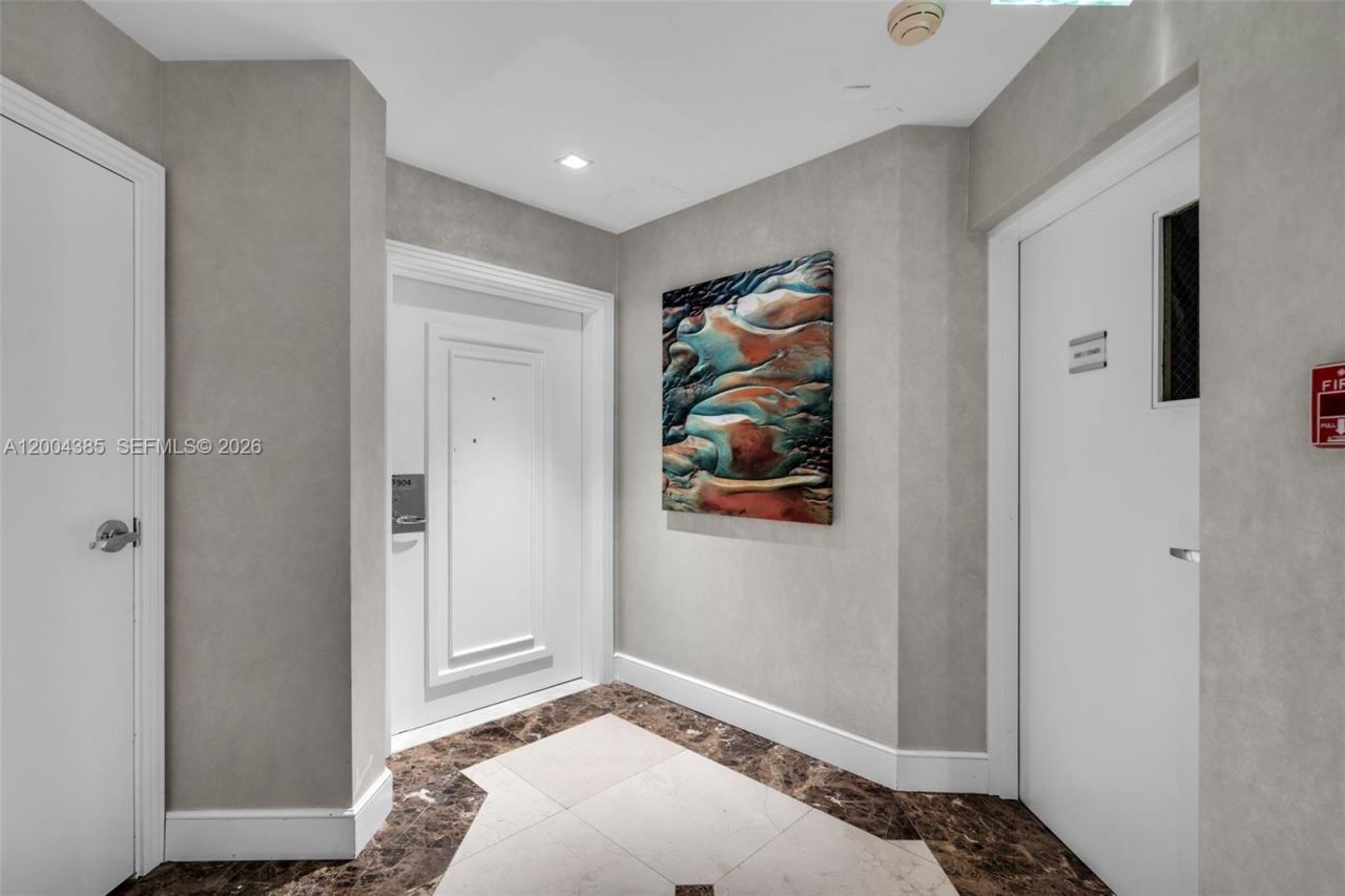 21150 E Point Pl , Unit 904, Aventura, FL 33180 Photo