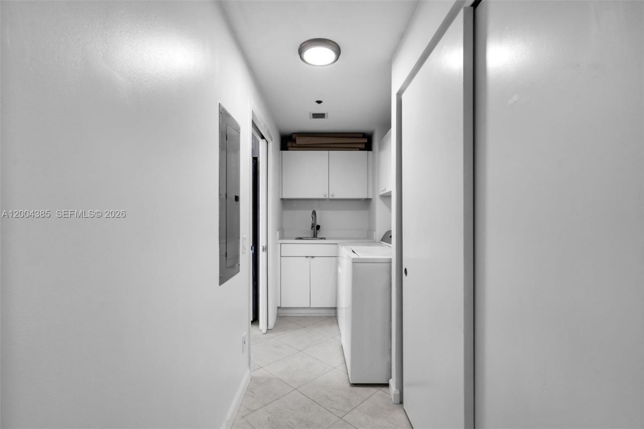 21150 E Point Pl , Unit 904, Aventura, FL 33180 Photo