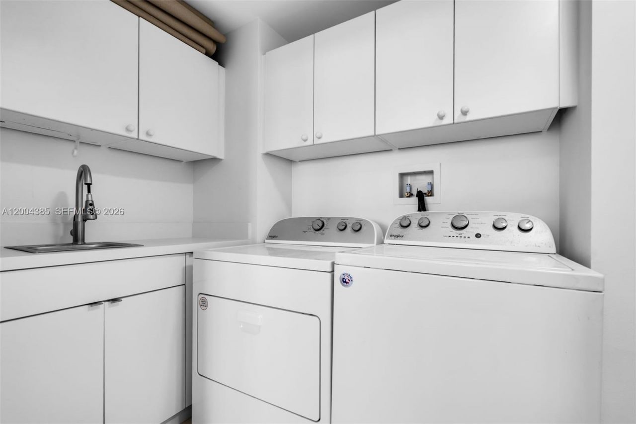 21150 E Point Pl , Unit 904, Aventura, FL 33180 Photo