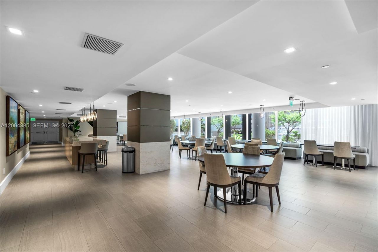 21150 E Point Pl , Unit 904, Aventura, FL 33180 Photo