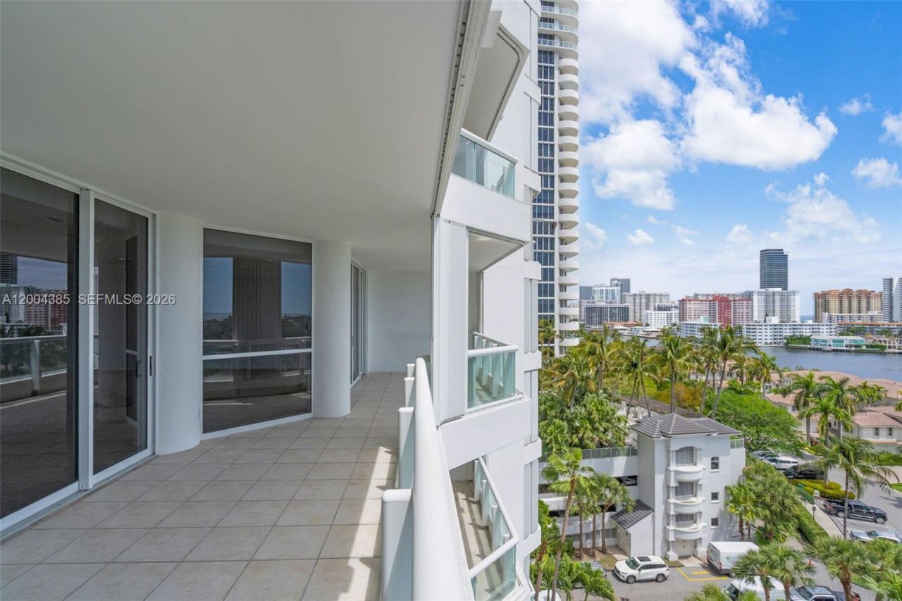 21150 E Point Pl , Unit 904, Aventura, FL 33180 Photo
