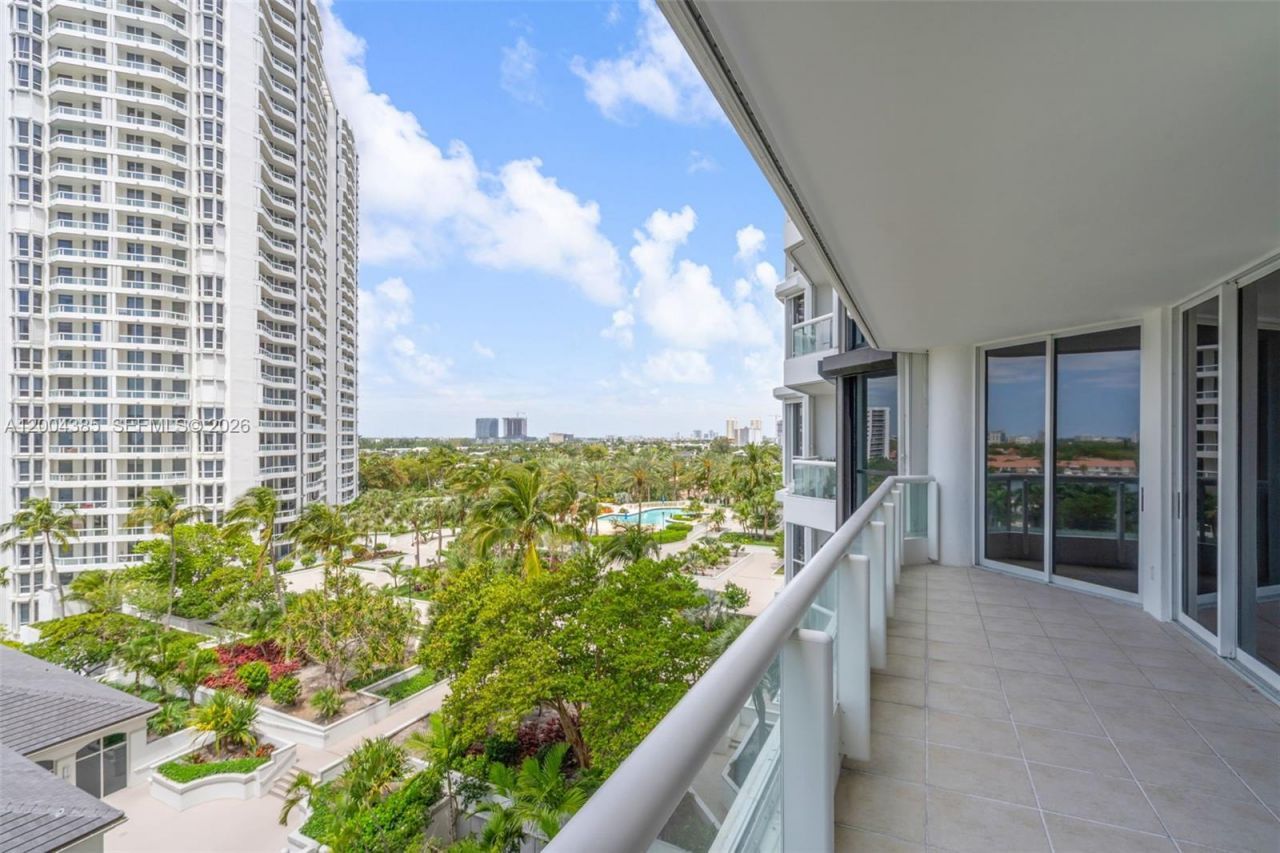 21150 E Point Pl , Unit 904, Aventura, FL 33180 Photo