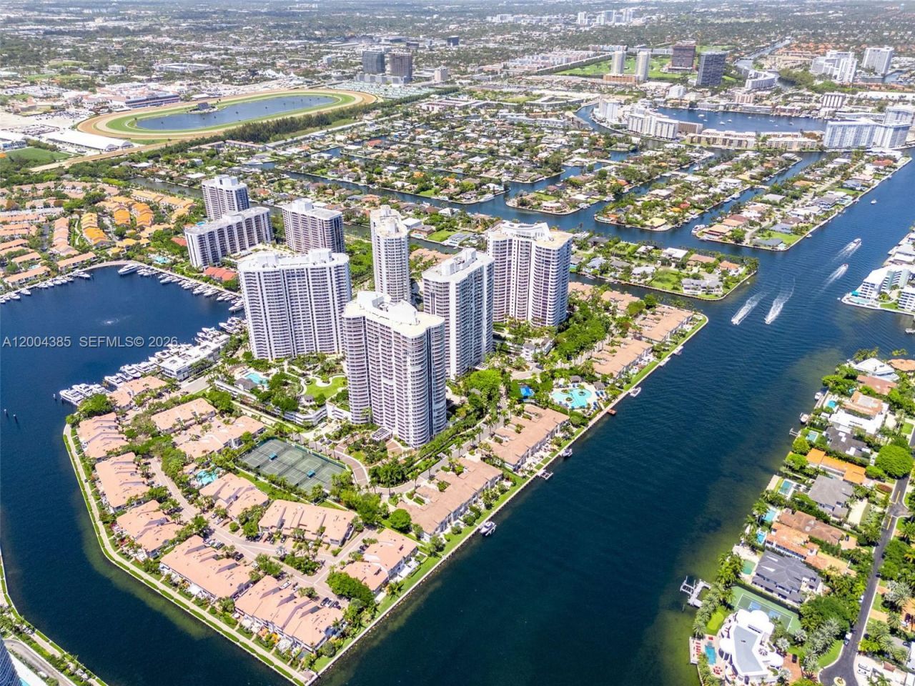 21150 E Point Pl , Unit 904, Aventura, FL 33180 Photo