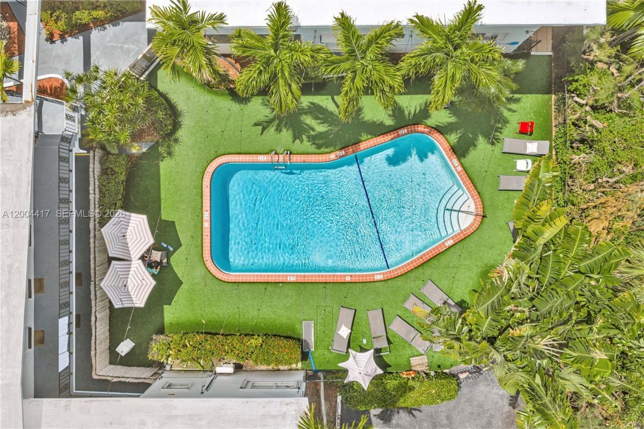 10000 E Bay Harbor Dr, Unit 12, Bay Harbor Islands, FL 33154 Photo
