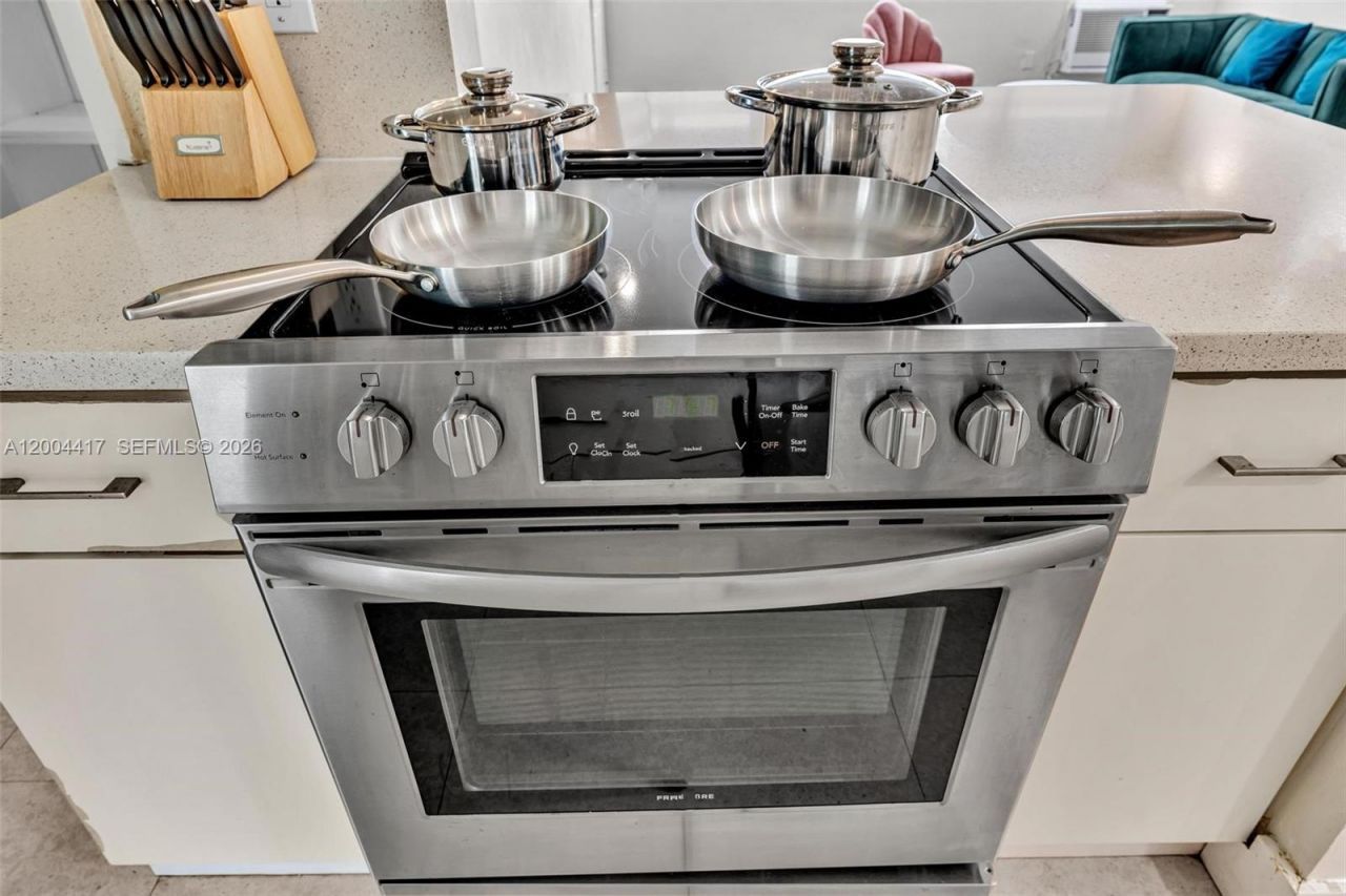 10000 E Bay Harbor Dr, Unit 12, Bay Harbor Islands, FL 33154 Photo