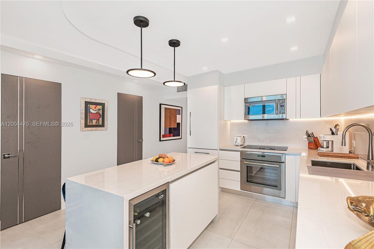 2301 Collins Ave , Unit 1440, Miami Beach, FL 33139 Photo
