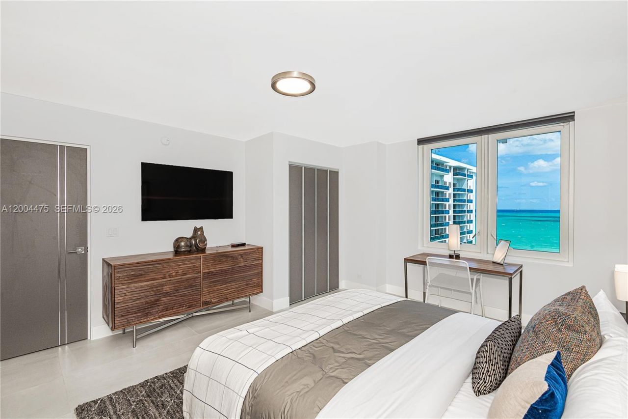 2301 Collins Ave , Unit 1440, Miami Beach, FL 33139 Photo
