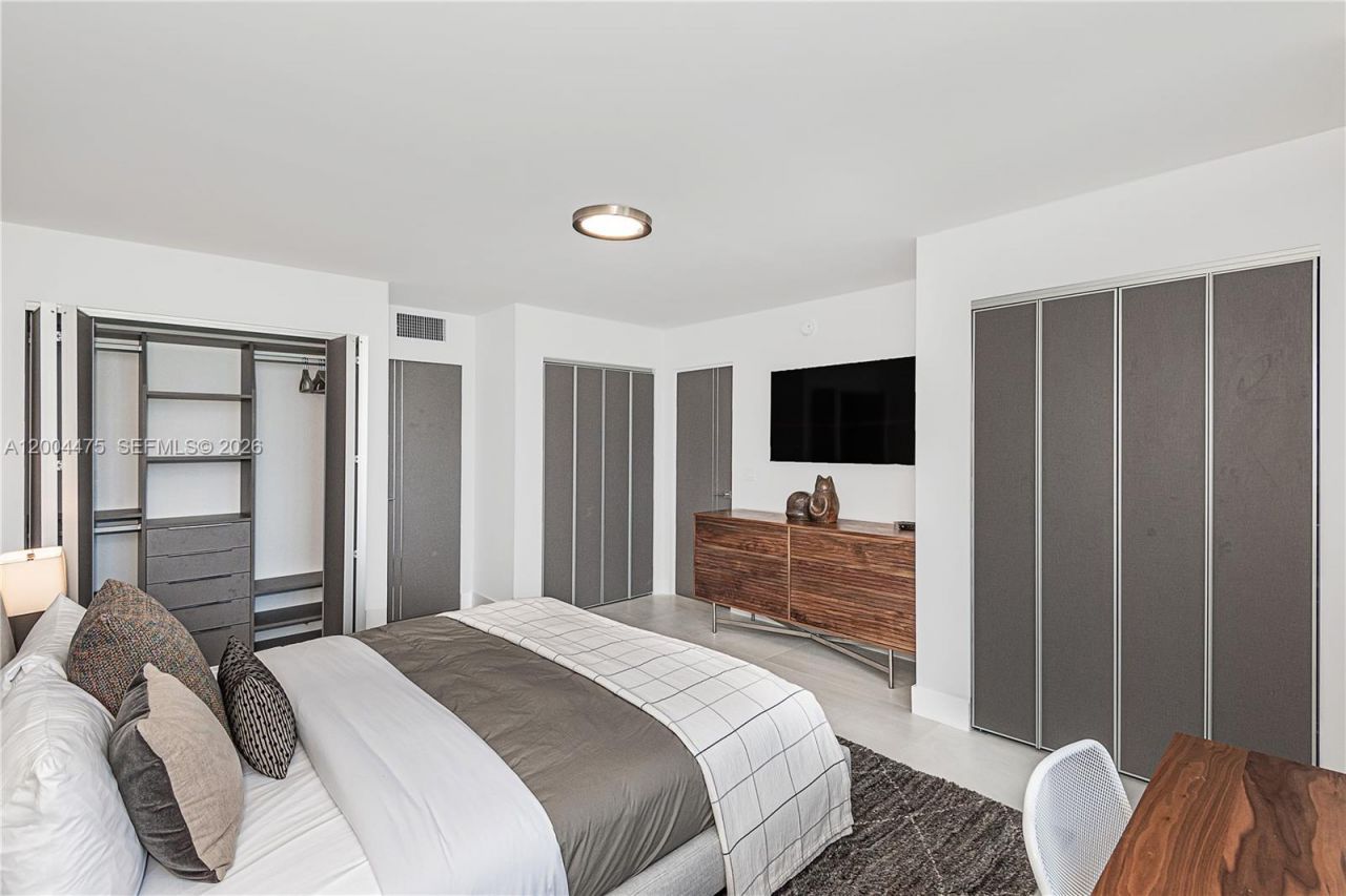 2301 Collins Ave , Unit 1440, Miami Beach, FL 33139 Photo