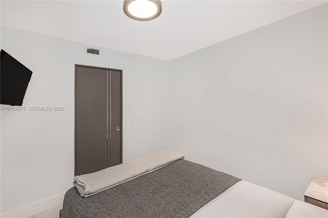 2301 Collins Ave , Unit 1440, Miami Beach, FL 33139 Photo