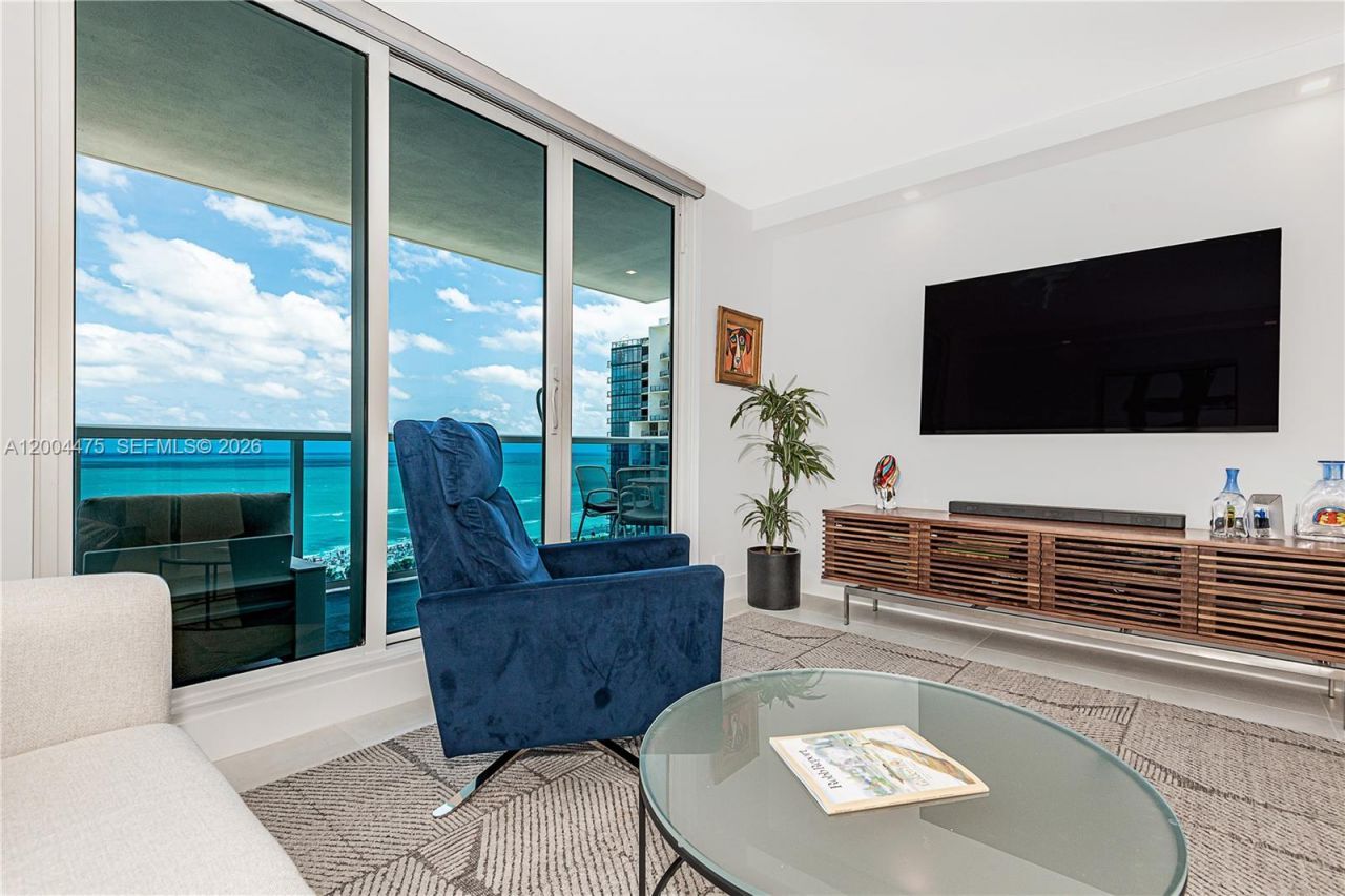 2301 Collins Ave , Unit 1440, Miami Beach, FL 33139 Photo