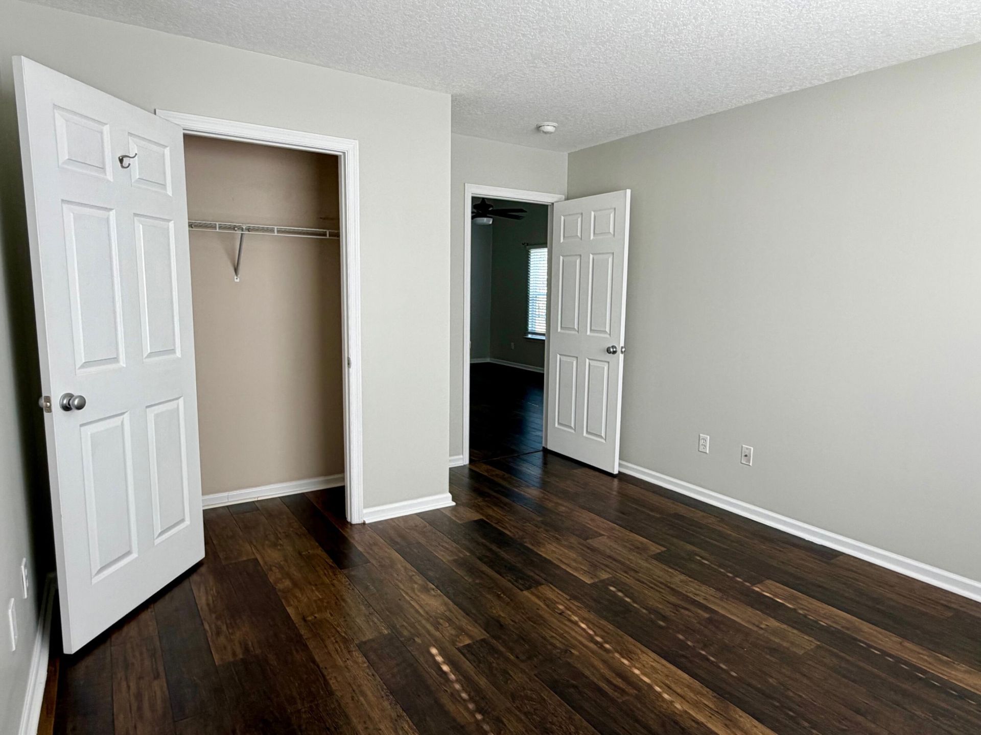 7840 Park Gate Drive Photo 12